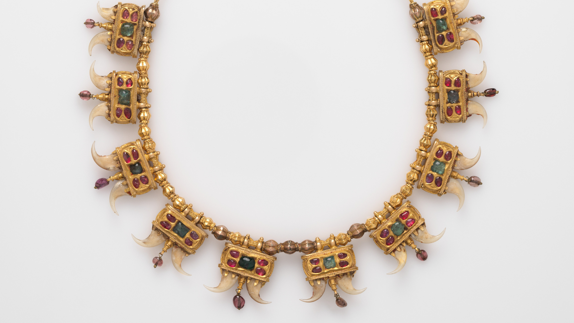 Kundan for online jewellery making