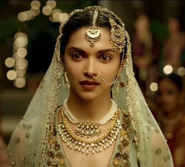 traditional indian jewelry