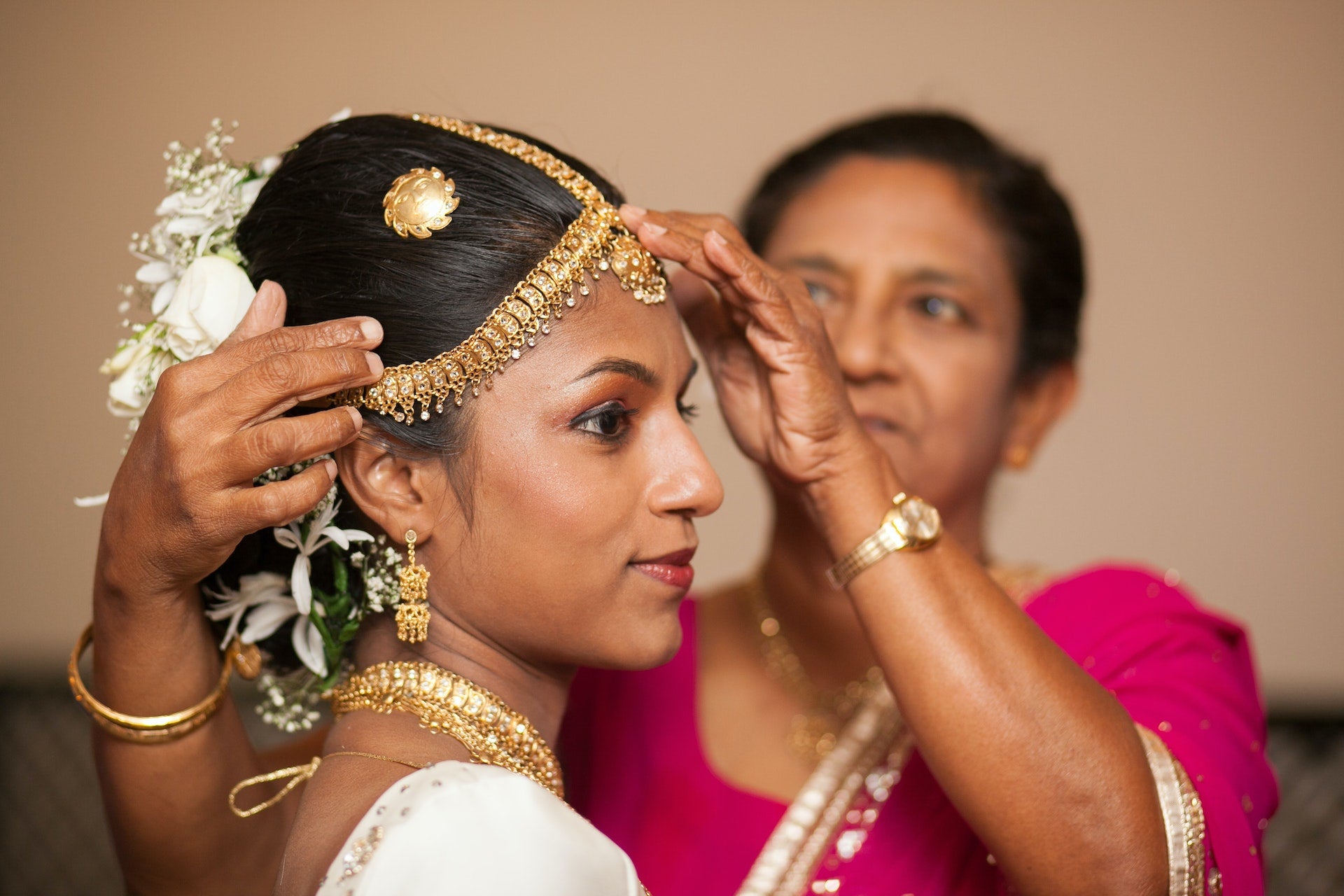 Bridal Stylists Want You To Follow These for a Perfect Wedding Day Look