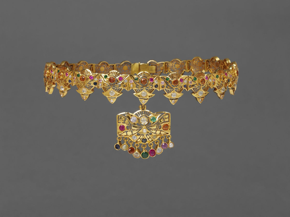 Square, Circular, Linear: What Is the Absolute Navaratna Arrangement ...