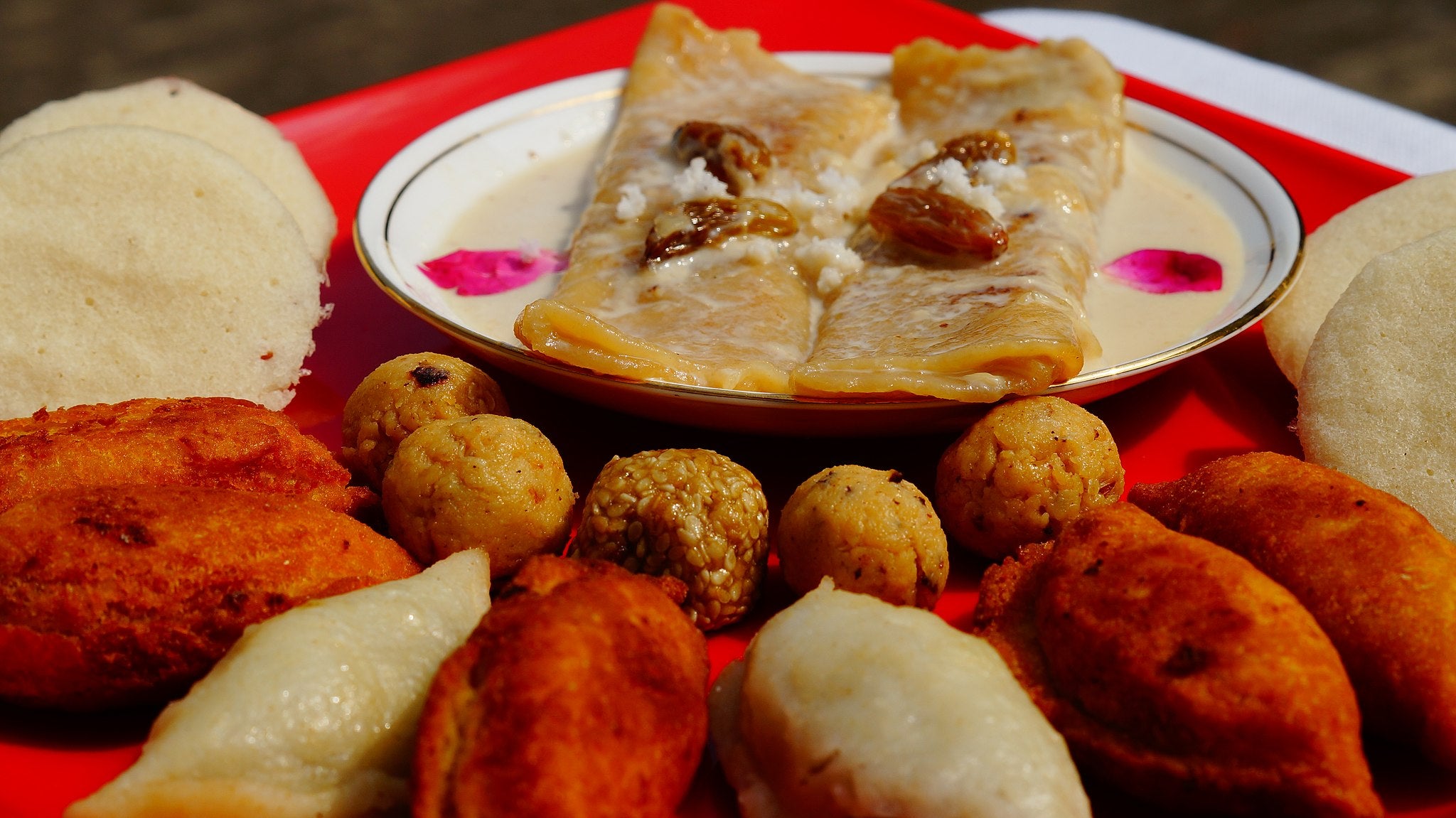 Sweets, Baths, and Fairs: How Indians Mark the End of Winter