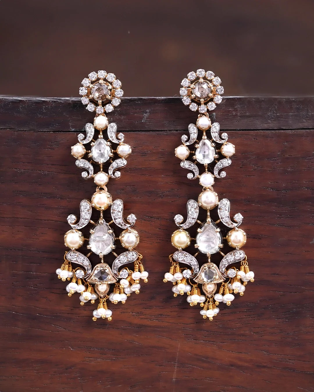 Saanjh diamond and pearl necklace with rose cut diamonds and cultured pearls