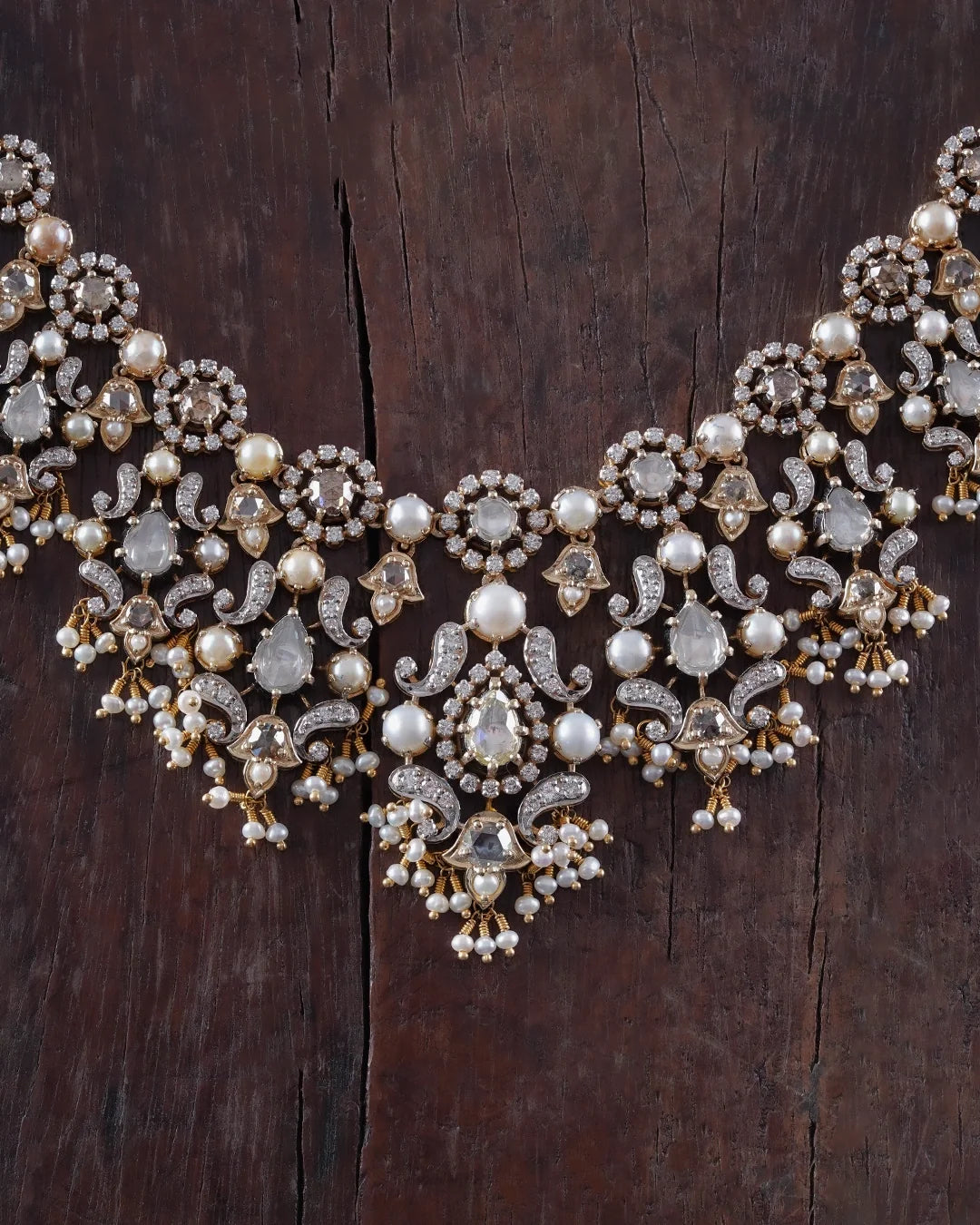 Saanjh diamond and pearl necklace with rose cut diamonds