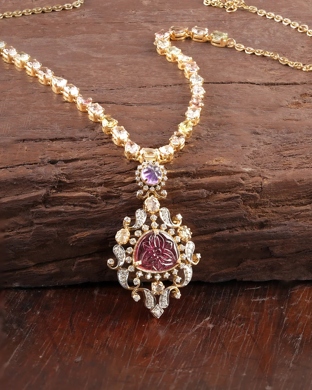 Tapsee Pendant Necklace